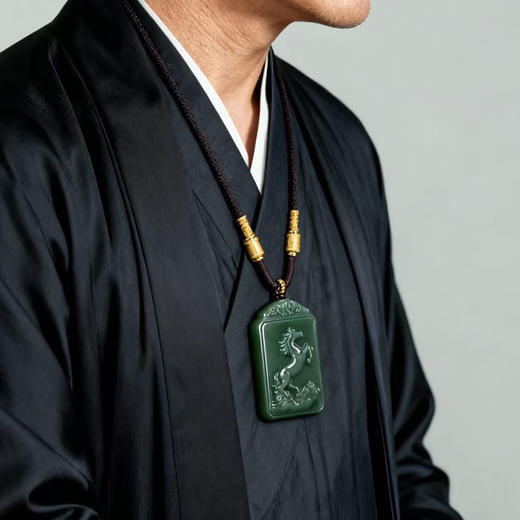 珠玉在殿·新疆玉石吊坠 新疆和田玉/新疆金丝玉 玉质细腻 油润饱满  温润透亮 商品图11