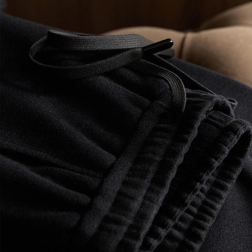 【清仓】秘鲁阿尔巴卡羊驼毛直筒抽绳毛呢加绒裤 2655 驼毛+山羊绒材质 上身保暖又显瘦；极简阔腿版型 高密加厚织就，内层拉毛处理，包容各种身材 商品图5