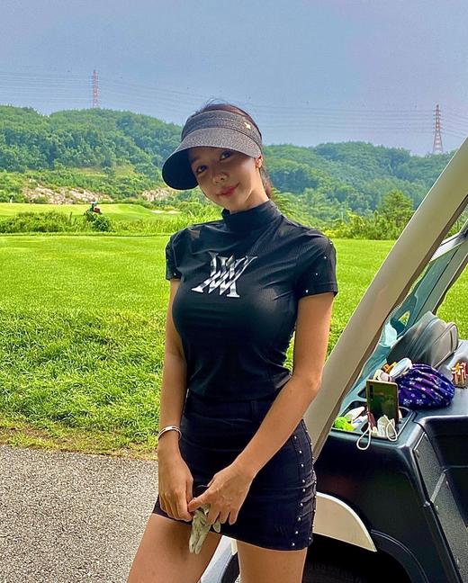 Anew家春夏女士铆钉包臀短裙来了！日常或打球都是又甜又酷！W821671 商品图3