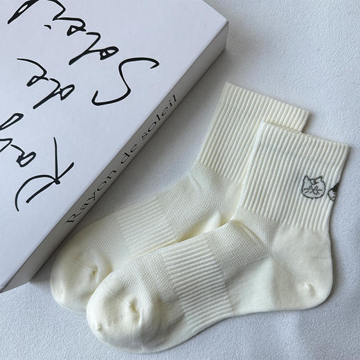 基础后跟猫咪中筒棉袜-简约-纪念日百货门店同款169446690 商品图1