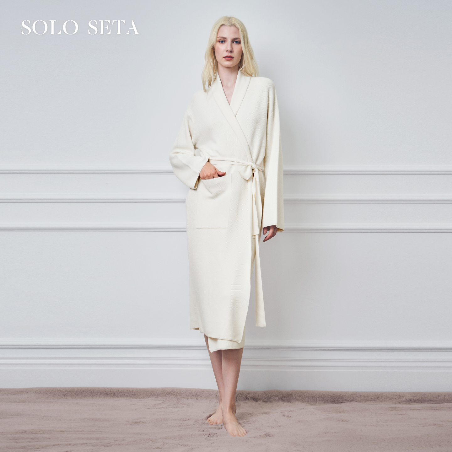 Solo seta女士绵羊毛桑蚕丝山羊绒纯色睡袍2025秋冬可外出对开襟