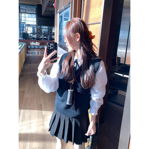 <曾小咸推荐>现货秒杀 ！微信超特价！学院风蝴蝶结衬衫 日常189.99 立减90 秒杀79.99！！ 商品图3