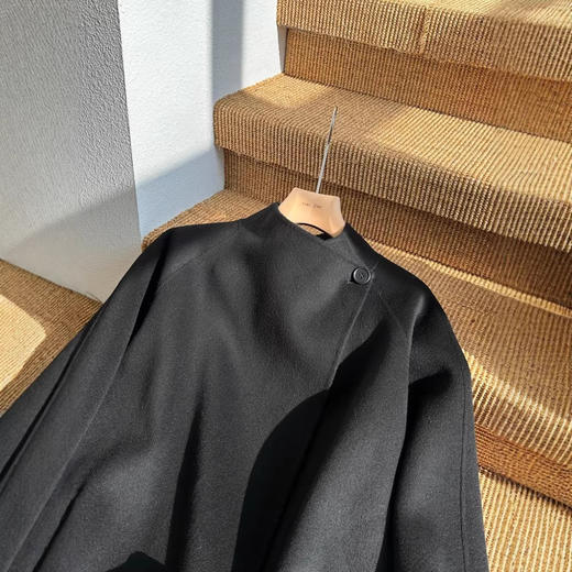 【来点不一样的】可意会不可言传～柜3400+！100%绵羊毛！2026一粒扣高领斜襟双面呢大衣毛呢外套女款！ 商品图4