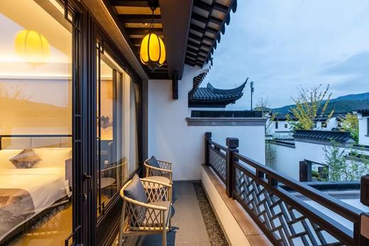 宁波奉化紫璋台度假酒店×滑雪🏂🏻 · 跸驻双卧别墅2天1晚套餐丨周末不加价 商品图1