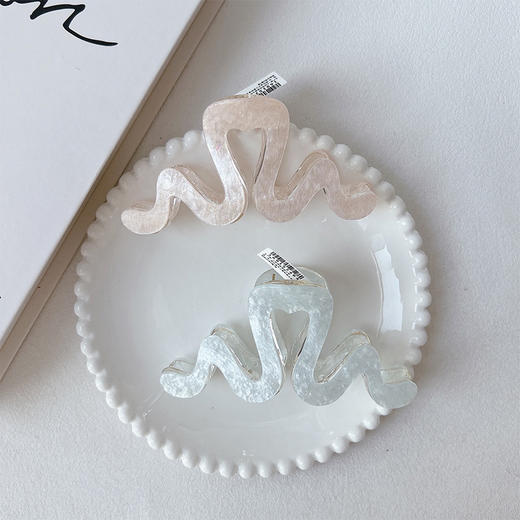 质感M贴片抓夹-纪念日百货门店同款169152456 商品图1