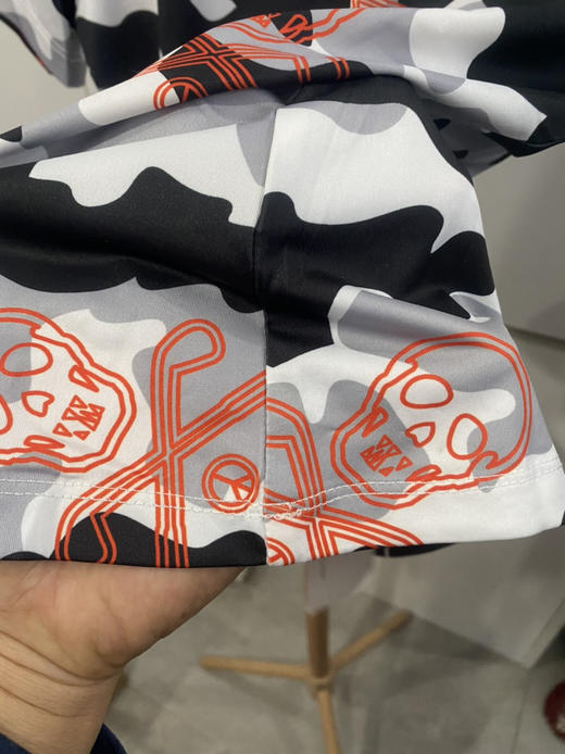 全新女士马克鲁纳圆领短袖M码秒杀价只要38元 商品图2