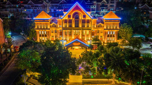 泉州慢姑娘畔山云朵轰趴馆 商品图9