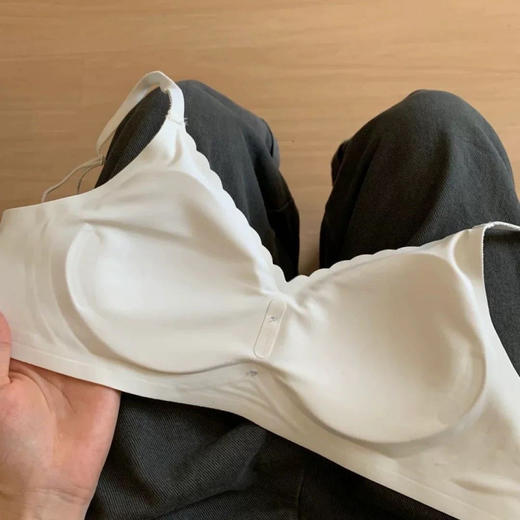 【撞色蝴蝶结❗️松弛时髦感】日系甜美蝴蝶结薄款裸感无痕舒适内衣女小胸聚拢显大无钢圈文胸罩。jc 商品图2