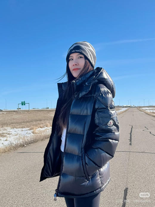 .深圳南油1600元调货价！90鹅绒 ！推荐自留款！盟可Moncler maya羽绒服神款 商品图1