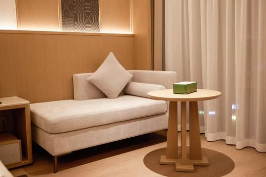 【春日赏花】黄花风铃木，满眼金黄：广西南宁广旅康养酒店（体育中心总部基地地铁站店）旅居，¥999起/单人7晚/15晚/30晚，2人起订， 近青秀山景区，解锁「五养疗愈」东方康养 商品图6