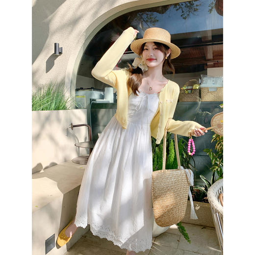 <曾小咸推荐>白色吊带裙子黄色开衫套装 商品图0