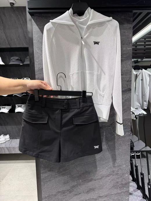 PG家春夏女士翻袋装饰三色短裤来啦！渠道高品质❗️客供原厂面料，韧性足弹力感好，从质感到版型到面料都妙不可言，真正的穿上离不开，这款短裤绝对是刚需！！要多舒服就多舒服👍👍夏天真的可以天天穿的程度！ 商品图1