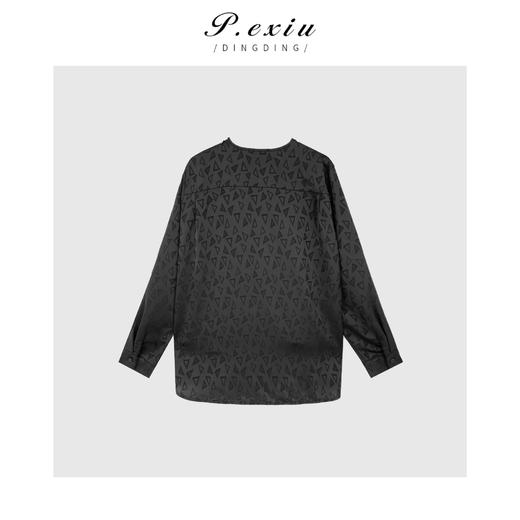 04-1潘依绣丁丁宠粉潘依绣 极简美学暗纹设计感气质百搭衬衫 WH23132 商品图2