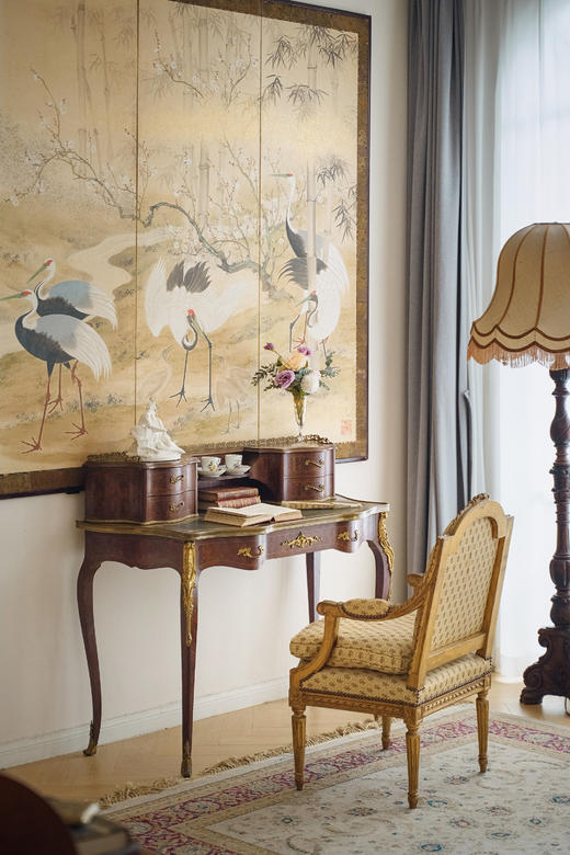 独角鹿西洋古董19世纪末法国出品细木镶嵌写字台 商品图0