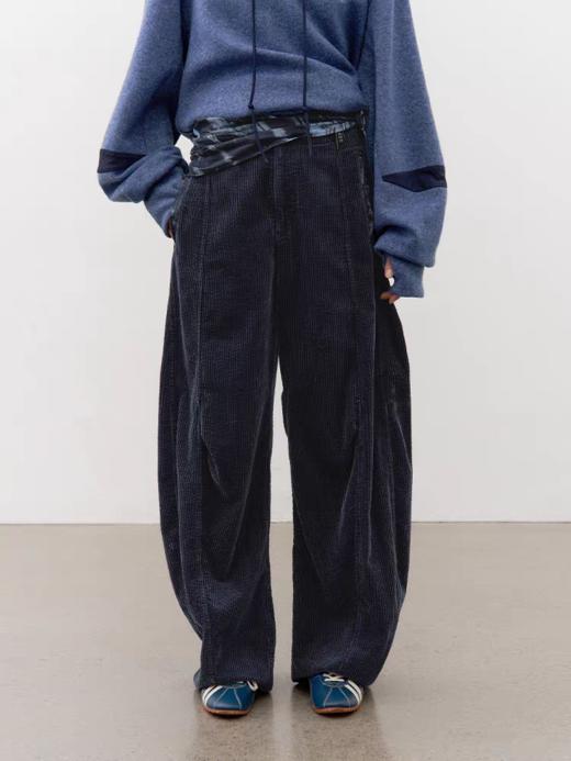 半圆/Q56131155/牛仔蓝水洗立体休闲弯刀裤 商品图0