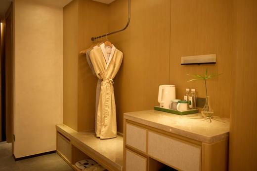 【春日赏花】黄花风铃木，满眼金黄：广西南宁广旅康养酒店（体育中心总部基地地铁站店）旅居，¥999起/单人7晚/15晚/30晚，2人起订， 近青秀山景区，解锁「五养疗愈」东方康养 商品图5