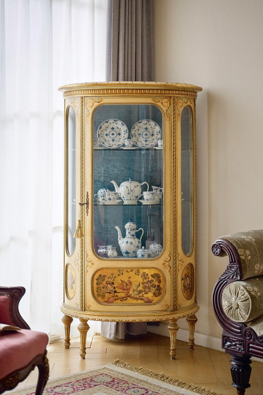 独角鹿西洋古董1890年代法国出品花卉飞鸟主题马丁漆彩绘装饰实木玻璃展示柜 商品图1