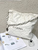 Chanel 22bag 中号 白银 油蜡牛 黑缝线 单肩包 商品缩略图0