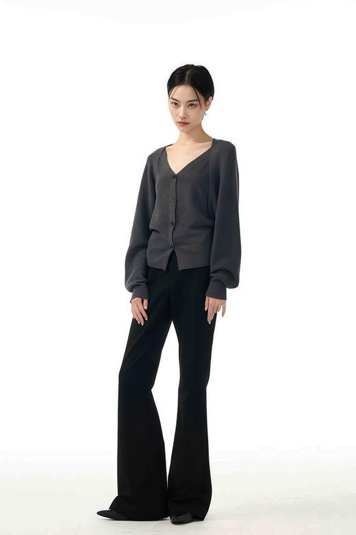 Kai & Kiera 设计感假两件V领显瘦针织上衣 22050 商品图2