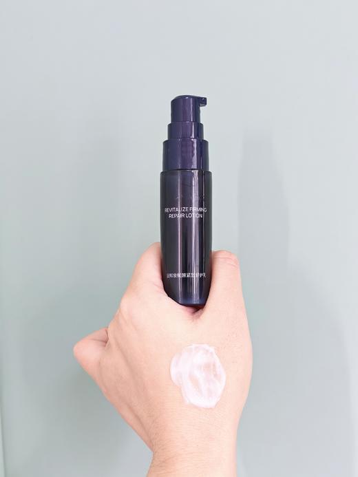 [效期至27.6]润熙泉赋颜紧致亮肤水/舒护乳(旅行装)(30ml+25g)*4 赠两片磨砂膏 再加赠一套水乳 商品图4