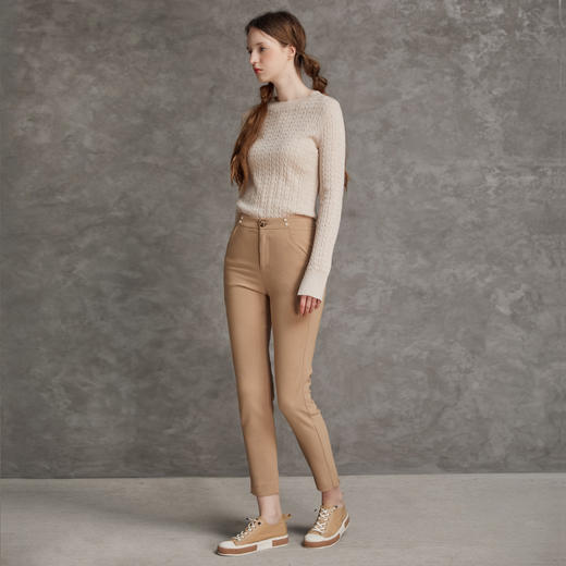 Famecoco范可儿秋季休闲圆领套头纯色内搭羊毛针织衫基础打底衫毛衣女F185DB006 商品图3