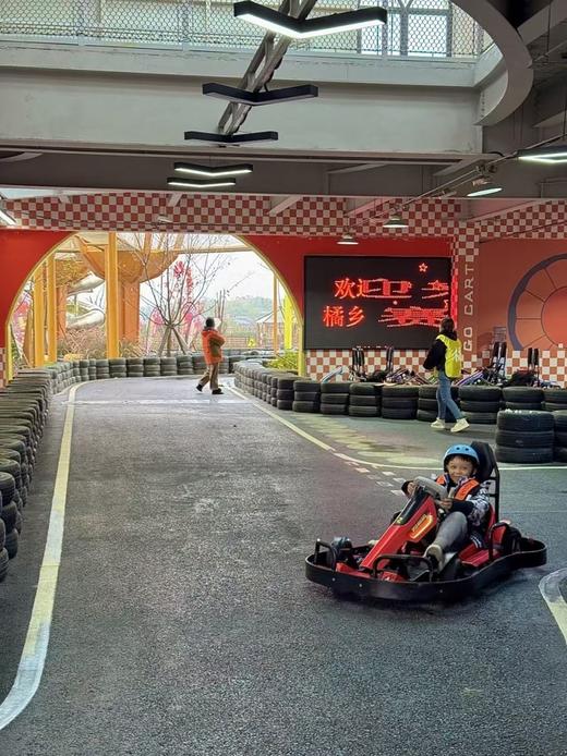 满团【金堂.英语运动营】场景英语教学，和外教一起户外探索，英语美食课，英语电影夜+英语派对，卡丁车，水上划船，橘子城堡运动会。 商品图7