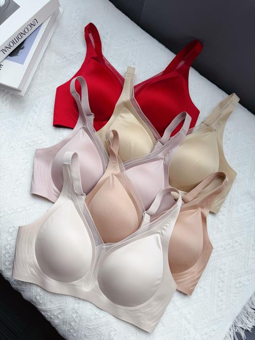 【2件减10元 3件减15】 新年红 新款果冻内衣 聚拢提拉 收副乳 不挑身型  固定杯安心穿~ 商品图4
