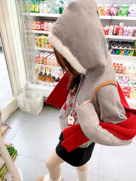 <曾小咸推荐>现货秒杀 ！微信超特！！连帽针织毛衣 日常209.99 立减120 秒杀89.99！！毛呢短裤秒杀59.99！ 商品图12