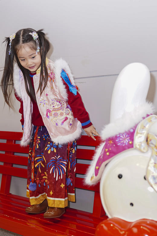 春节不打烊-新春拜年服-童装儿童中式马甲新款冬装男女童中式背心马夹盛世跃马中式马甲NY021890年衣 商品图4