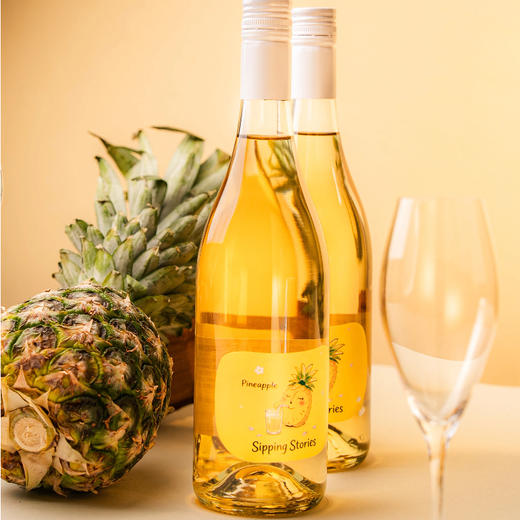 酌见物语 莫斯卡托凤梨酒 750ml/瓶 融合干白葡萄酒与凤梨浓缩汁，果香浓郁，口感清爽醇厚 商品图1