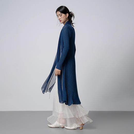 【林栖设计小店】【植物染色】轻逸自在|手工植物蓝拼桑蚕丝飞片2026春新款毛织外套1961212B 商品图7