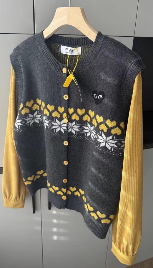 F012211女款费尔岛花纹假两件针织开衫圆领短款 商品图13