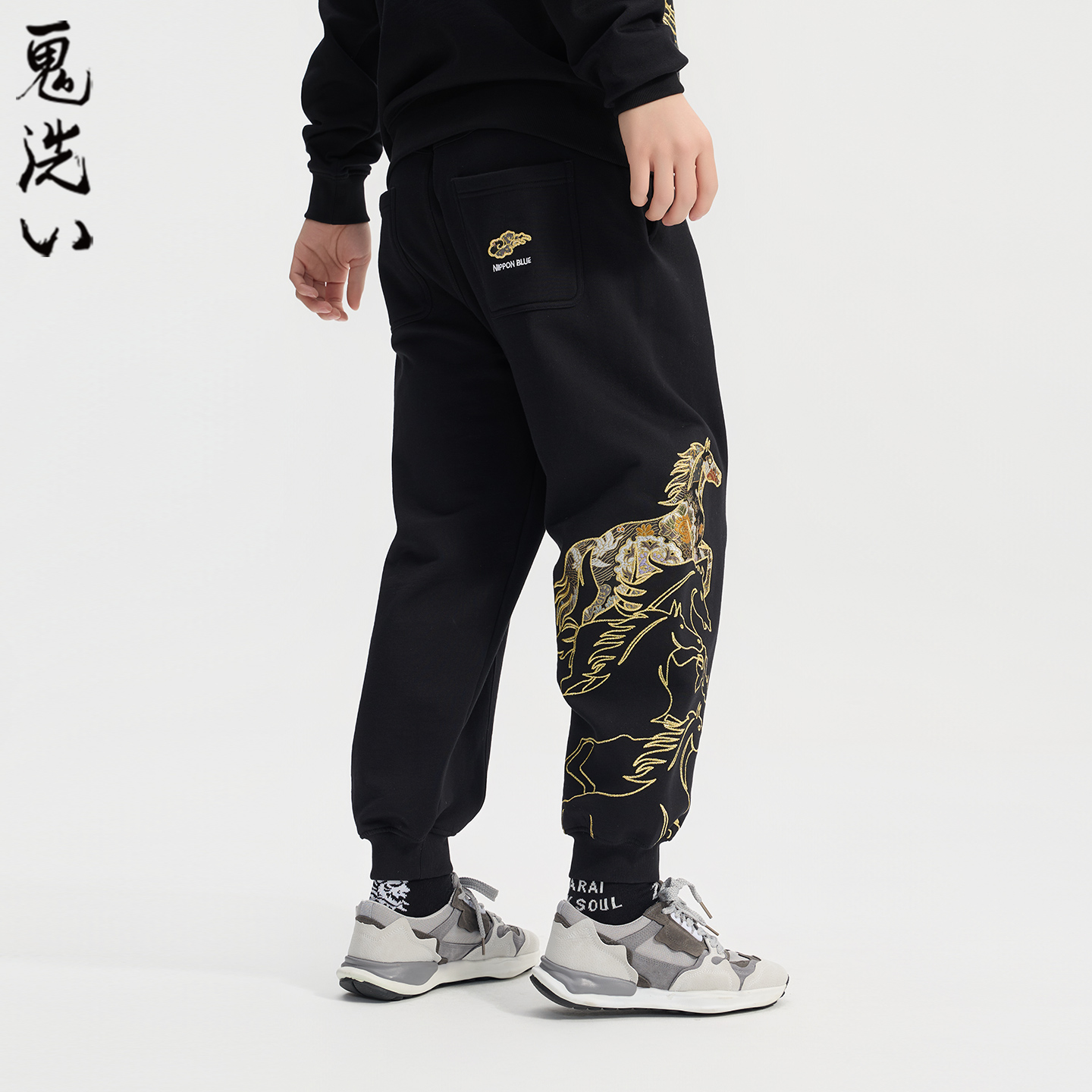 ONIARAI/鬼洗26春季新泥棒蓝马剪影拼花布刺绣针织长裤男 N540186