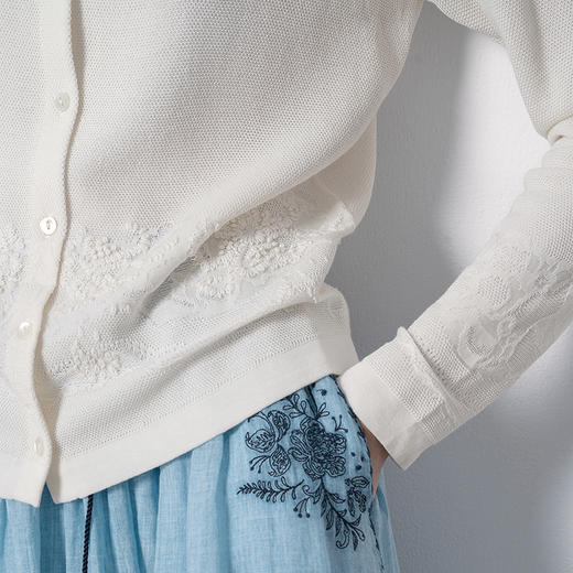 【林栖设计小店】手工绣花|米白优雅百搭气质宽松透气2026春新款毛织外套1961093 商品图2