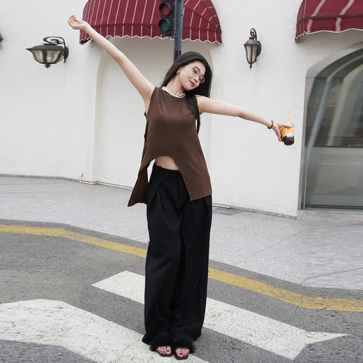 跃牌【欲动春风】系列 莫代尔瑜伽服运动罩衫宽松凉感透气无袖上衣绑带休闲背心DUOK2512 商品图3