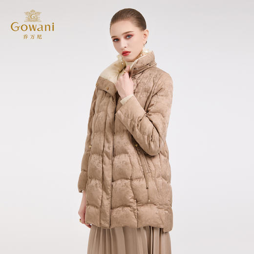 【鹅绒】乔万尼新品提花绗线轻奢感立领白鹅绒宽松羽绒服ED4T853 商品图2