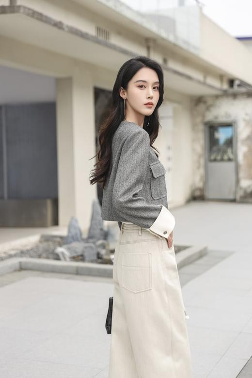 LNNNS 灰色高级感小香风撞色修身短款外套 22073 商品图7