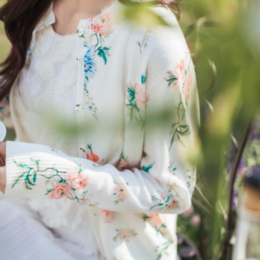 【林栖设计小店】（现货）花颜芳华|绵羊毛优雅多色印花2026春新款修身毛织外套G1961388 商品图1