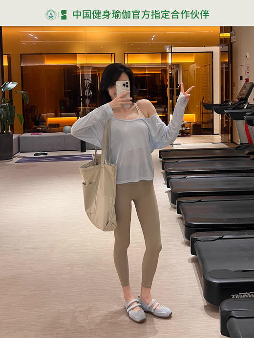 YOTTOY云朵裤AIR 瑜伽裤女裸感健身运动高腰提臀普拉提训练服套装 商品图4
