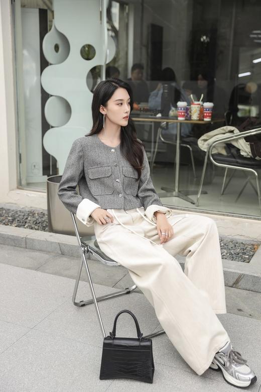 LNNNS 灰色高级感小香风撞色修身短款外套 22073 商品图2