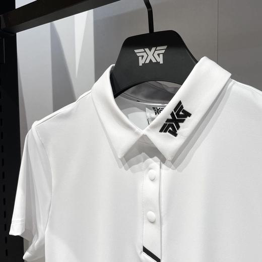 P家女基础短袖POLO衫来了！经典的基础款，黑白两色，虽是基础款但设计细节满满，前后LOGO，门筒内里LOGO印花，外部撞色印花，一件衣服四处印花及压花，弹力面料吸汗透气！ 商品图1