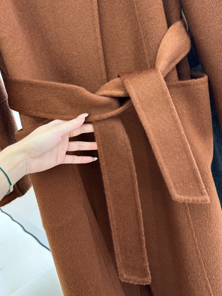 DDFB83A6B69CDCDA8B8741F8EA20CA