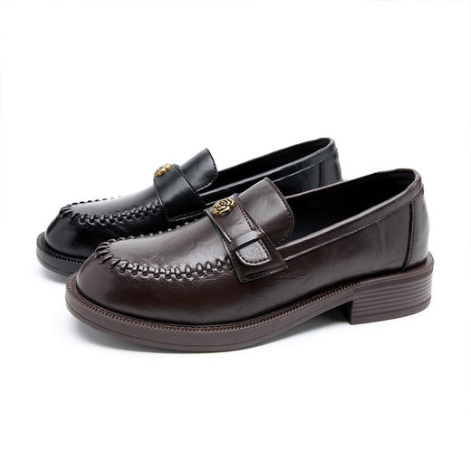 西遇山茶花乐福鞋女2026春季新款粗跟单鞋英伦风一脚蹬软底小皮鞋V0166207 商品图4