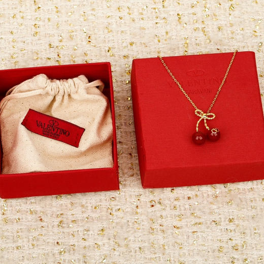 华伦天奴红樱桃项链 商品图1