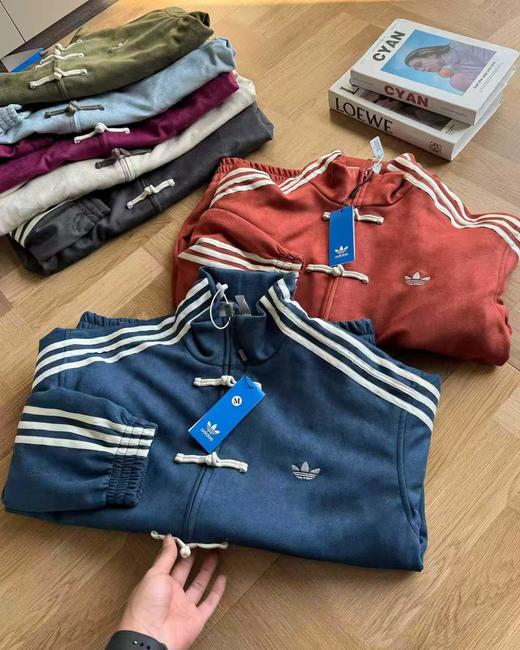 D012245蛇年限定新中式国风唐装麂皮立领外套 商品图4