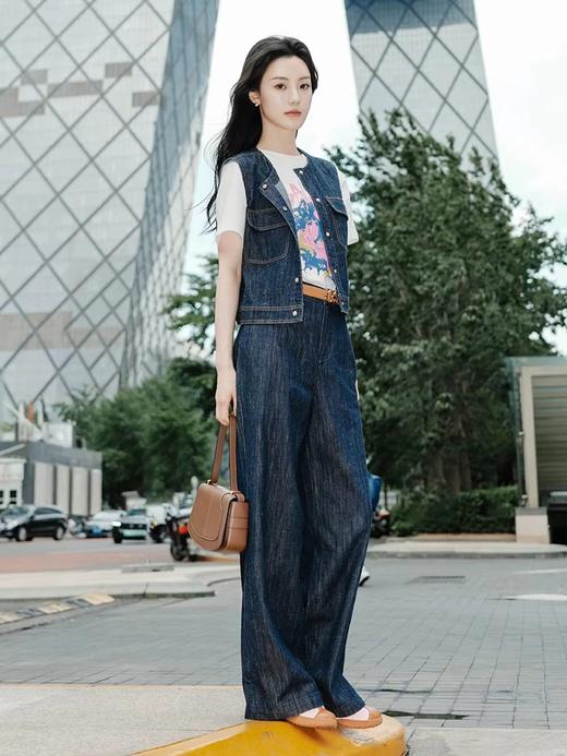 D012279春夏新款设计感口袋圆领 水洗牛仔背心马甲外套 商品图6