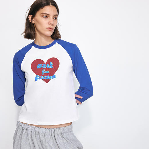 NUTH“Work for Freedom”拼色爱心印花修身七分袖t恤女 商品图4