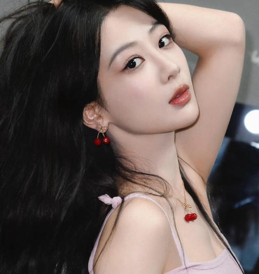 华伦天奴红樱桃项链 商品图3