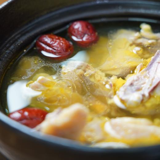 特G有机散养老母鸡/散养土公鸡/谷饲徽州童子鸡/黄油老母鸡 新鲜现杀农家土鸡  红烧爆炒/盐焗烧烤/炖汤滋补 整只发货 商品图0