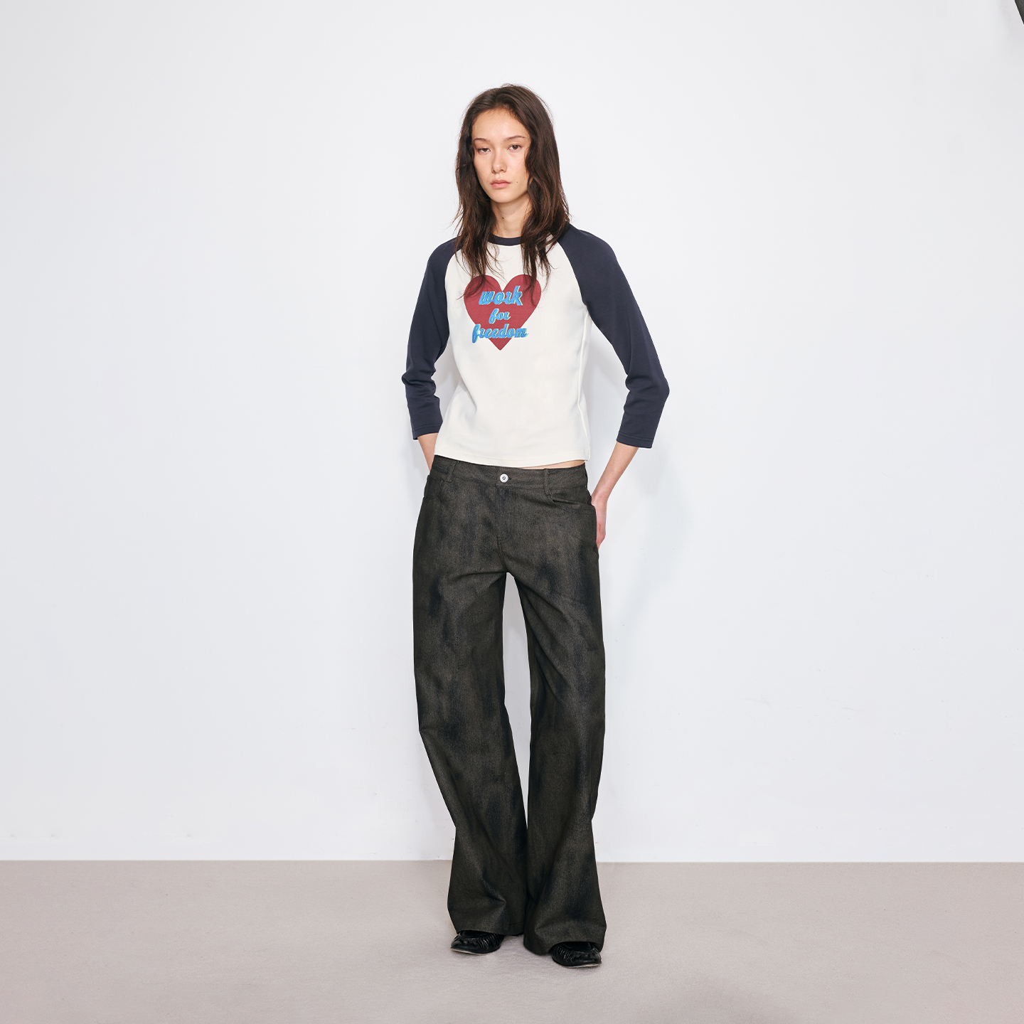 NUTH“Work for Freedom”拼色爱心印花修身七分袖t恤女
